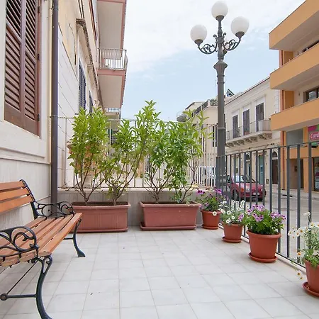 Terrazza Sul Corso Nyaraló *